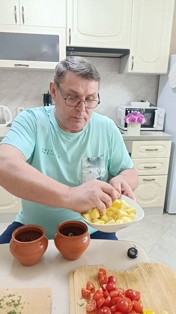 Грузинская кухня Чанахи, баранины с овощами в горшочках. #ада #мясо #вкуснаяеда #рецепты