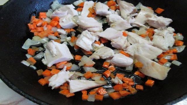 Кус-кус с овощами и курицей