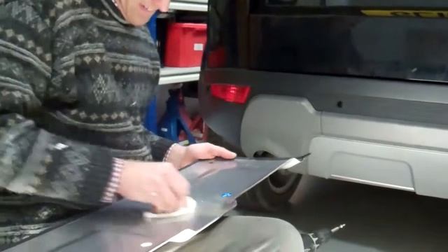 How to fit rear skid plate on Range Rover Evoque Pure / Prestige