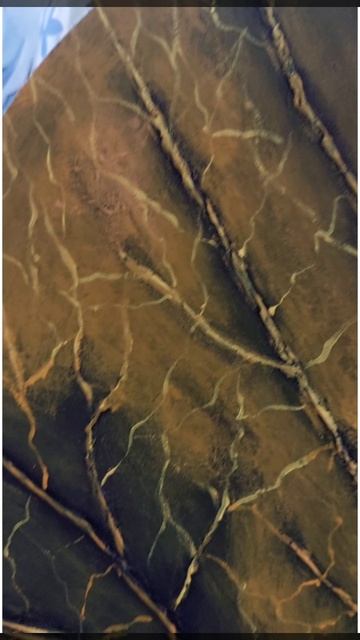 осенний лист текстурной пастой и акрилом на холсте