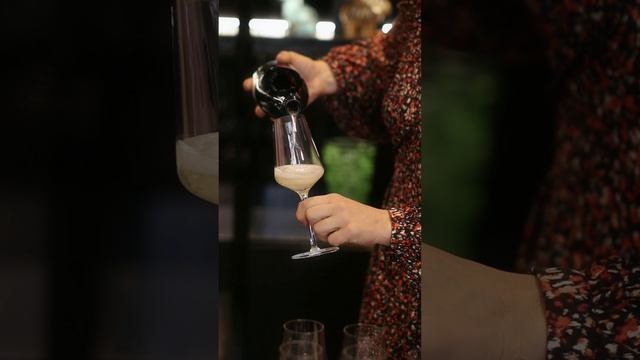 Отчет с нашей дегустации премиальных российских вин из хрустальных бокалов Lalique 100 Points