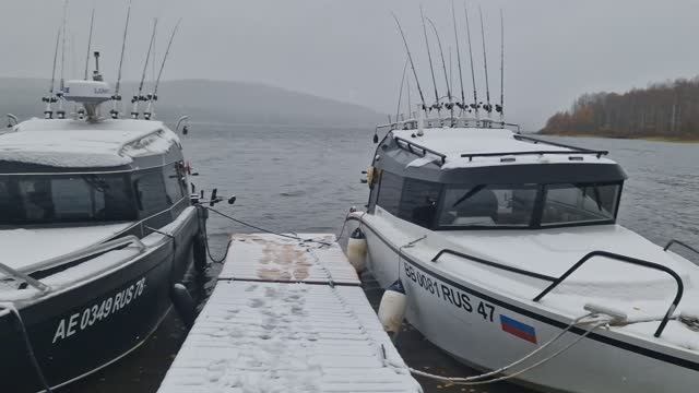 Обзор рыбацкой избы № 1 в Карелии, на берегу озера  Пяозера