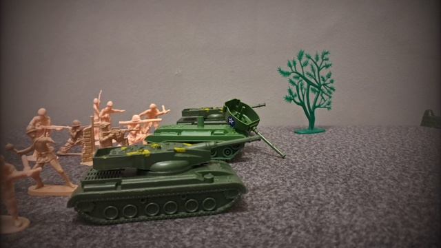 ВОЙНА СОЛДАТИКОВ. ТАНКОВЫЙ ШТУРМ