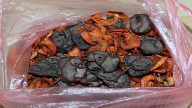 Компот из сушеных груш и яблок с медом