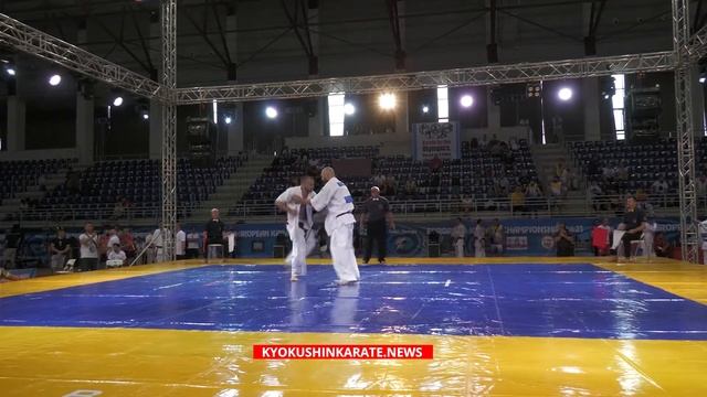 WKO EC 2021. 1/8 -95 Ihor Kotliarevskyi (Ukraine, aka) - Roman Nenyukov (Azerbaijan)