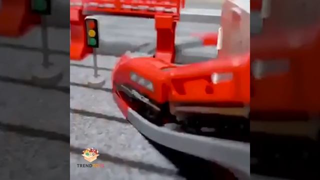 Детская Железная дорога TrendToys с электропоездом.