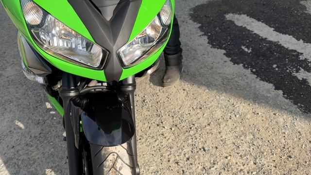 Видео запуска Kawasaki Ninja 400 R