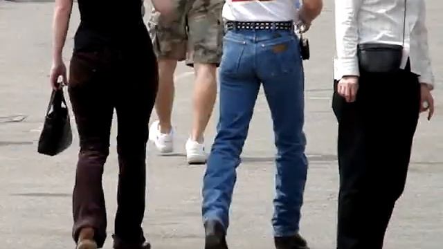 bootvideo 073 - Leo's Perfect Wrangler Ass And Cowboy Boots