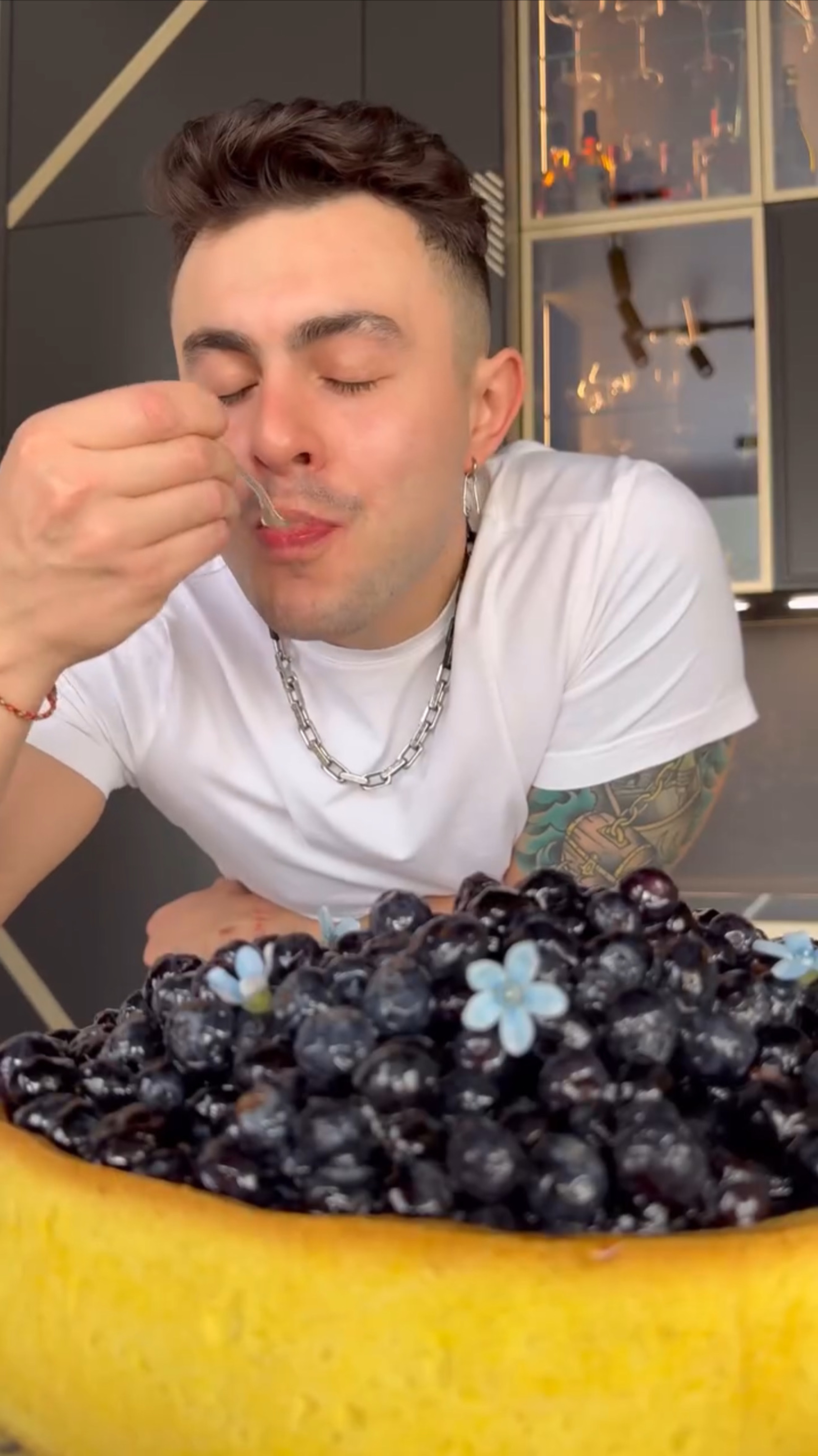 Приготовил себе тарталетку с голубикой 😍🫐