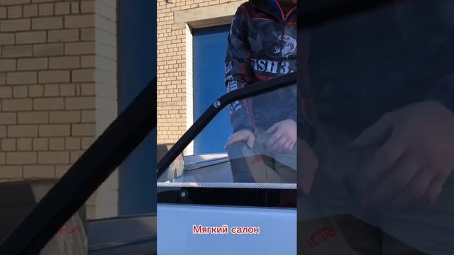 Выдаем покупателю моторную лодку Victory 470 Open и лодочный мотор Parsun 60