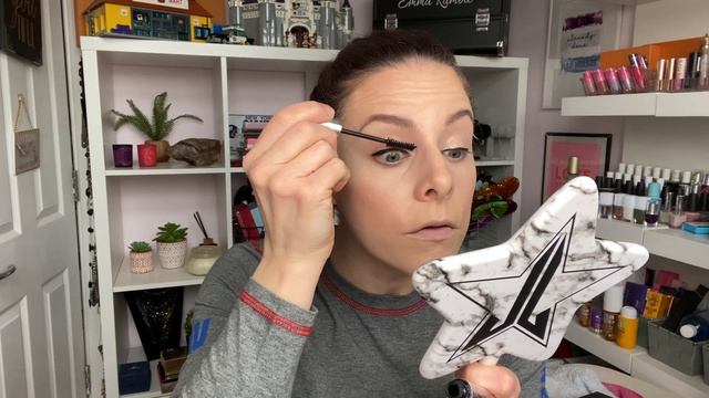 CREATING A SIMPLE LOOK WITH FEB'S LOOK INCREDIBLE DELUXE BEAUTY BOX | Full product test & review