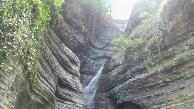 Каскады Кавказа: 33 водопада