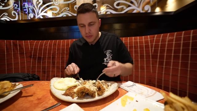 Eating Breakfast, Lunch & Dinner at The lucky Penny Las Vegas!