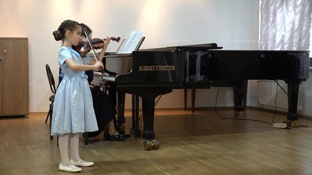 Н.Богословский «Грустный рассказ», Г.Купер «Тарантелла». Ивашкова Анна, 8лет. Педагог Л.Лапчинская