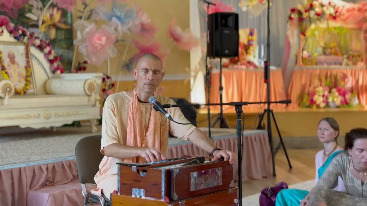 Е.С. Ананда Вардхана Свами. Кришна защищает своих преданных. 1 день. Враджа-бхава и брахман Судама