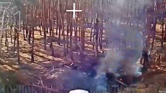 💥Бои в Харьковской области: уничтожение САУ украинских фашистов !!!