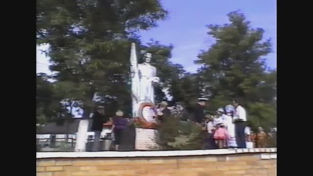 Трижды захороненные 1998