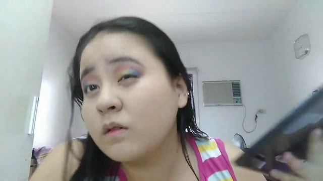 Philippine Flag Inspired Make Up Look