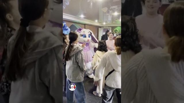 Зайка добавила ярких красок на Дне рождения у красавицы Парваны)