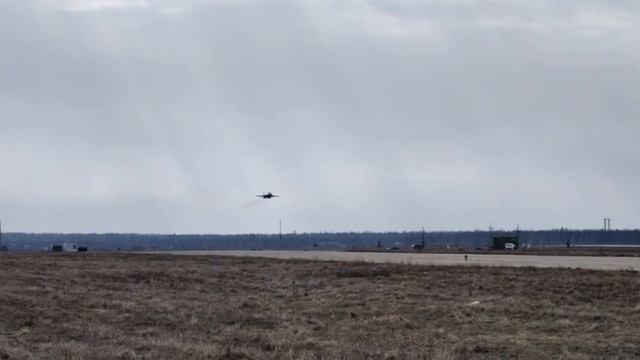 Впервые в истории Су-34 выполнил посадку «на брюхо»
