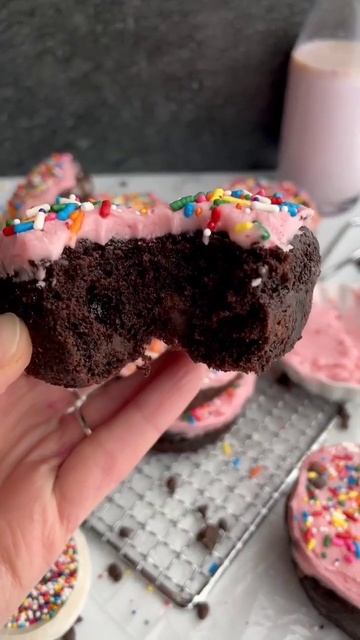 Black Forest cake 🥵🍗 #shorts #cake #youtubeshorts
