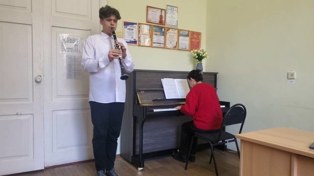 Попов Михаил
П.И. Чайковский "Баркарола";
Д. Мийо Концерт, I часть, C-dur