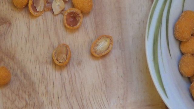 Nic Nac's Peanut Snack - Lorenz Snackworld