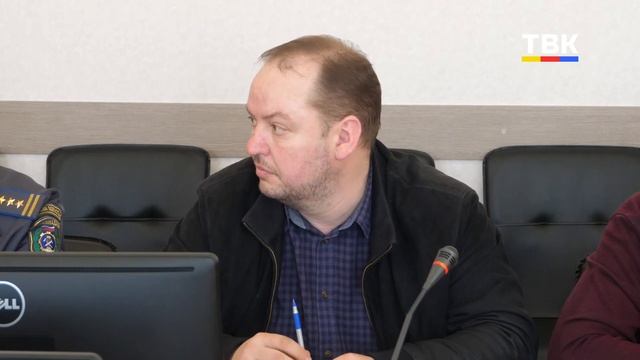Большегрузный транспорт стал бичом для дорог Искитимского района