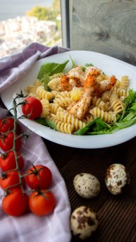 Поготовим? Фузилли с креветками и камамбером