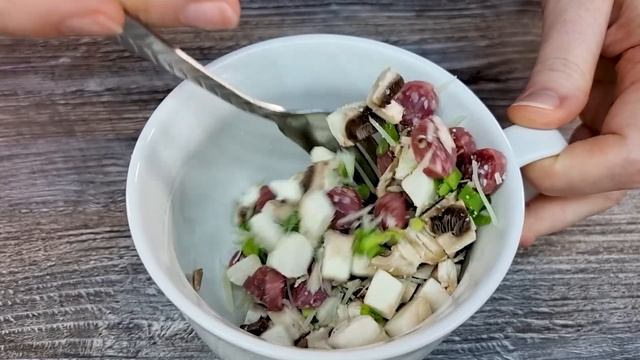 Омлет с колбасой и грибами в микроволновке простые идеи для завтрака