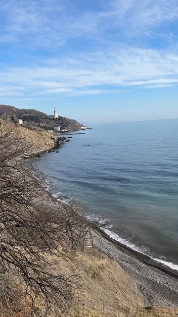 Море никогда не повторяется. Остаётся постоянным лишь горизонт. Пусть это останется в ленте 💙 #море