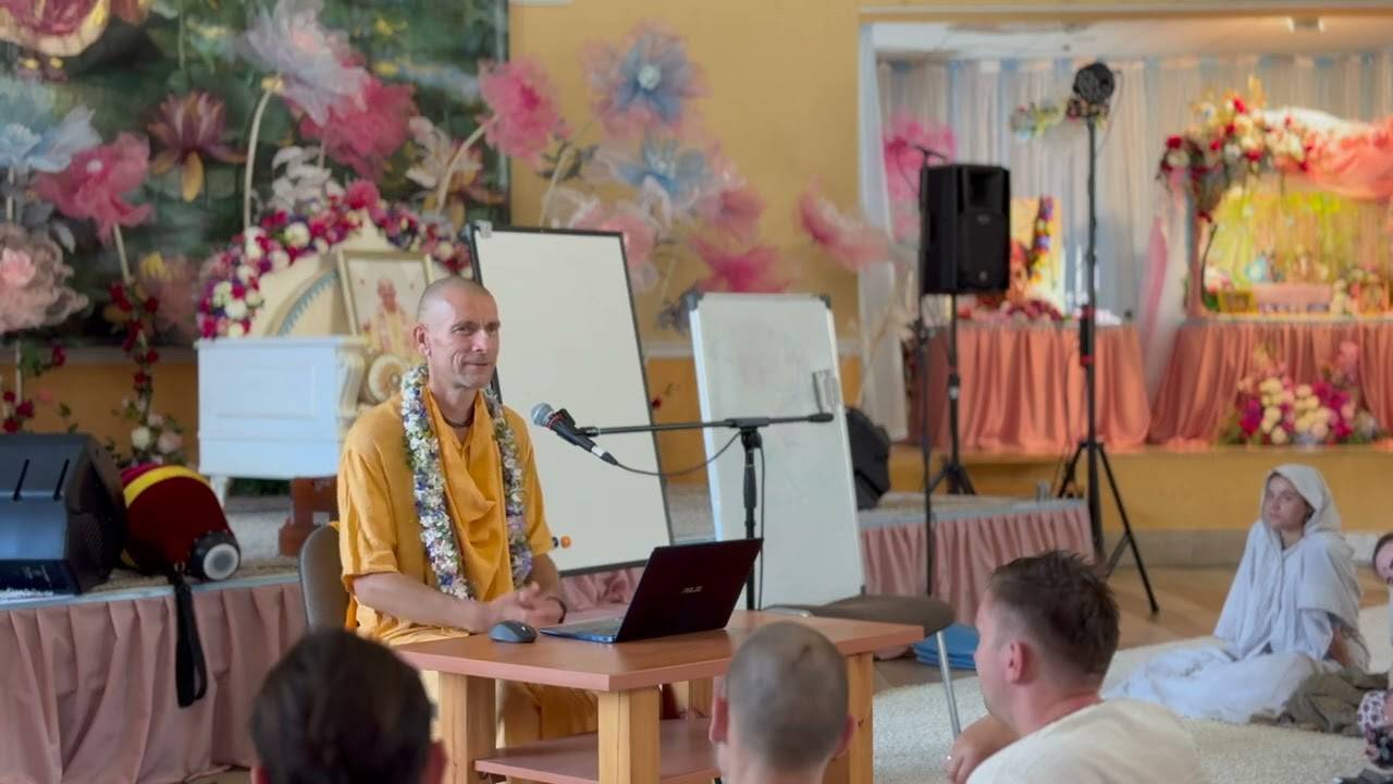 Е.С. Ананда Вардхана Свами. Кришна защищает своих преданных. 2 день