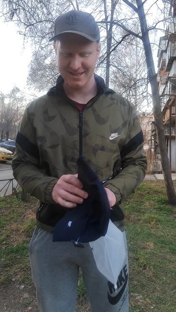 Купил шапку на лето🤣🤣😱