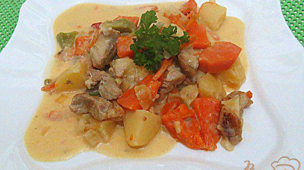 Свинина тушёная с тыквой