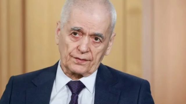 Онищенко предупредил о возможном росте заболеваемости холерой в мире в 2025 году.