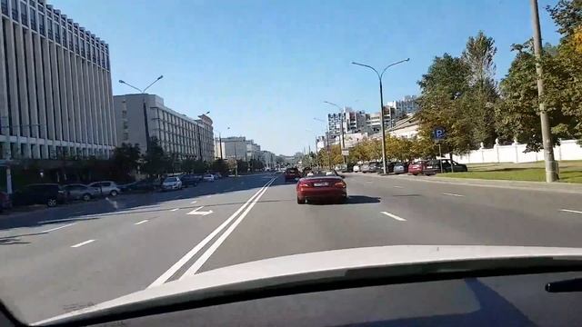 Шурик едет на sl r230 по Машерова