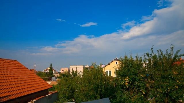 Nikon D7000 (Time lapse cloud)