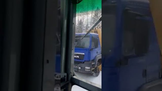 Работа в тайге,грейдер SEM 922 AWD