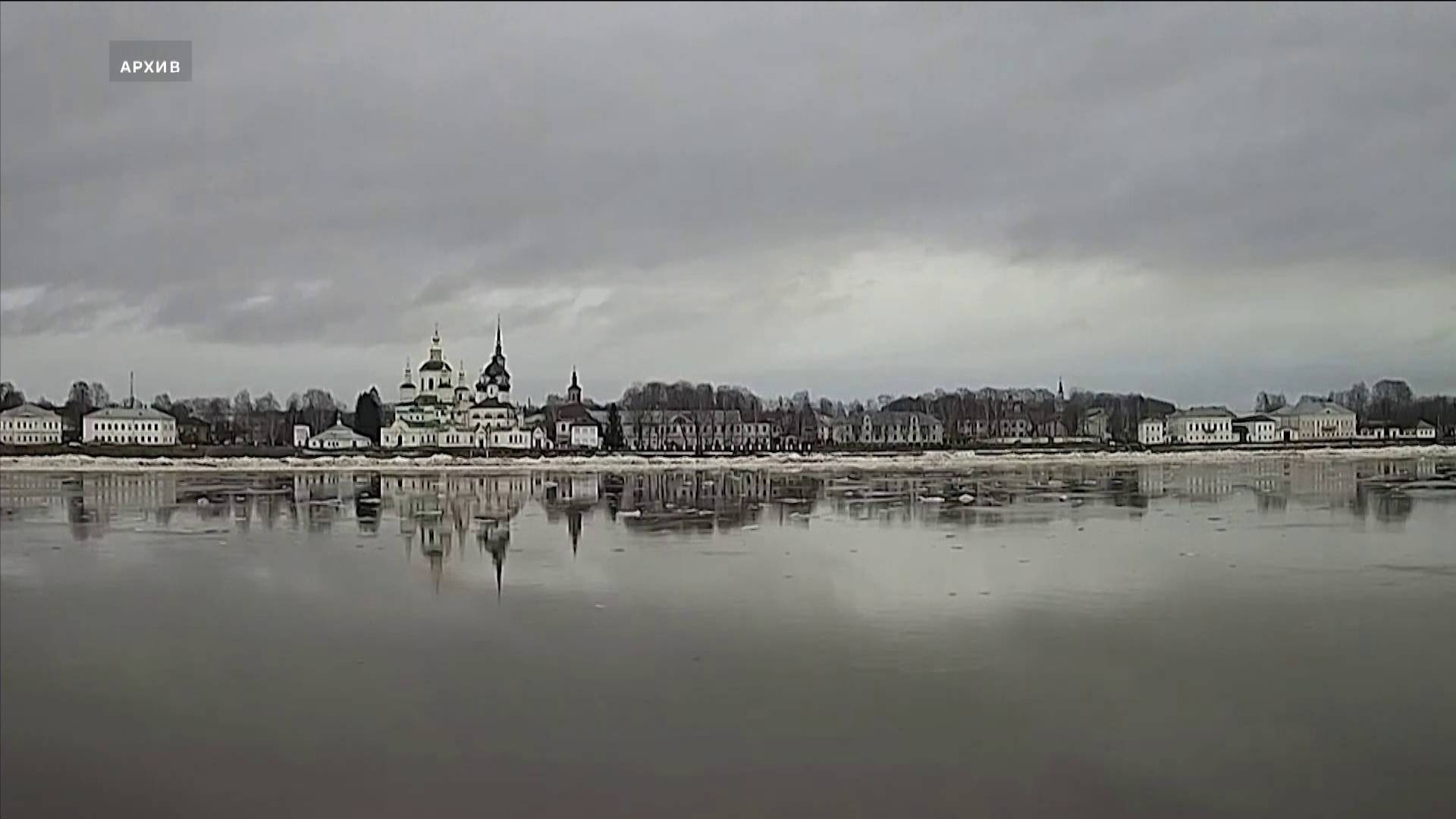 Теплоход для перевозки горожан на заречную сторону будет курсировать в Великом Устюге