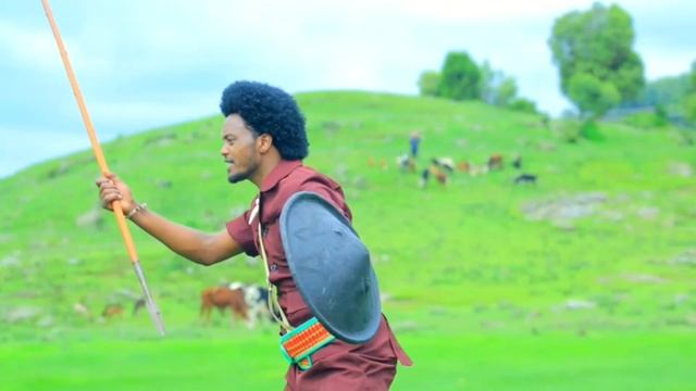 Shimallis Abbaabbuu: Huursii Loli ** NEW 2017 Oromo Music