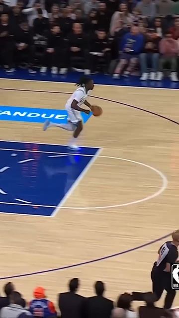 Everyone on the Celtics running from the big bodega