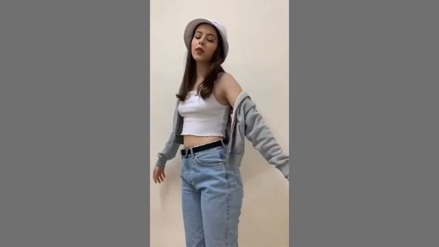 Summer Outfits 90’s inspired Lookbook 🌞🌴