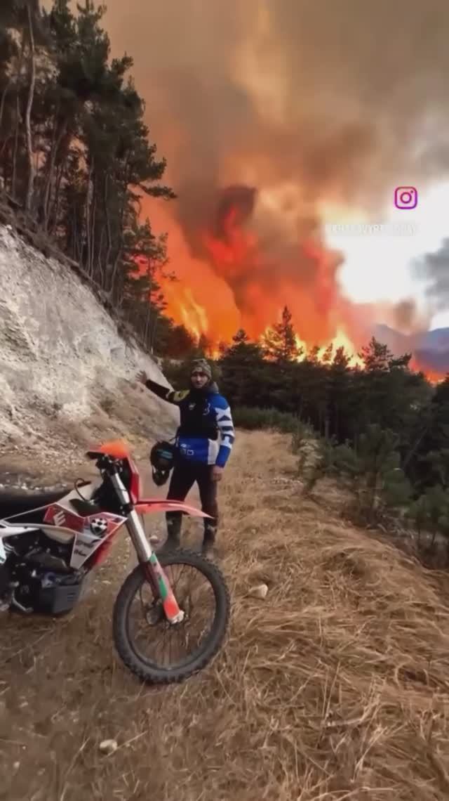 Очередной пожар тушили в Дагестане,🔥горел уникальный Хунзахский природный парк 🌲🌾🌿🌳