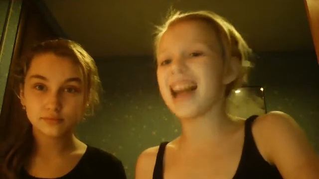 Элис и Вика рассказ о себе