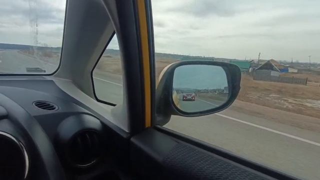 HONDA FIT VS NISSAN NOTE