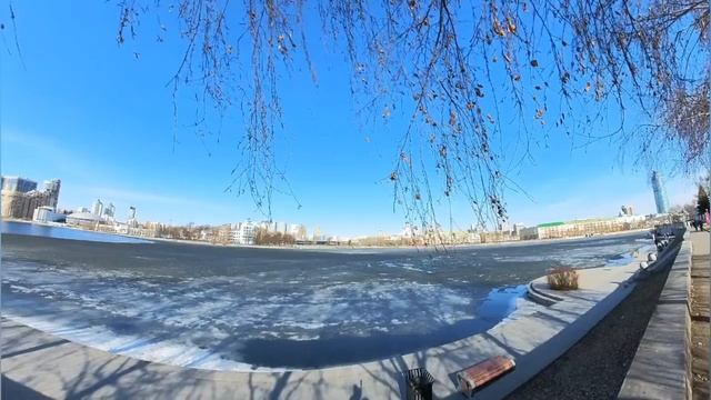 Екатеринбург. Прогулка(часть 2). Норма шагов в день. Съёмки на новую камеру Insta 360.