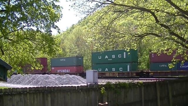 SD70ACC Leads NS 29G