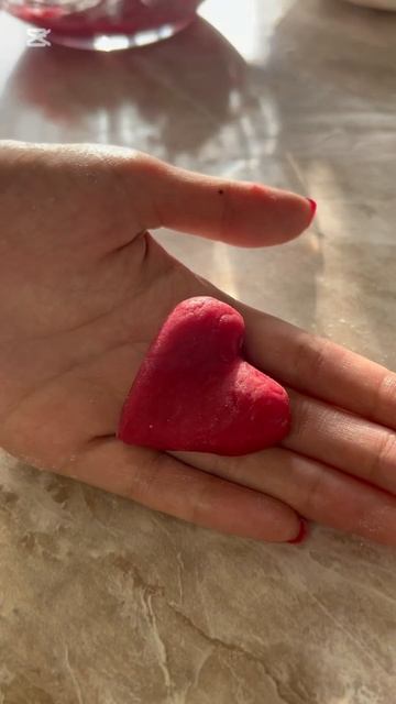 Печенье сердечки. Тесто в холодильнике должно отстояться 2часа #рецепт #печенье