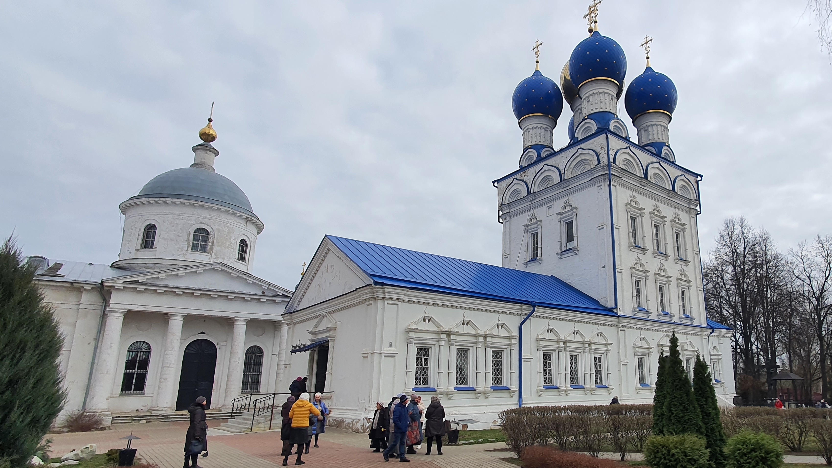 Собор Михаила Архангела и церковь Иерусалимской иконы Божией Матери, храмовый комплекс в г. Бронницы
