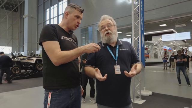 Обзор первого в мире газового мотоцикла Bajaj Freedom и Bajaj Pulsar 400 от журнала Мото